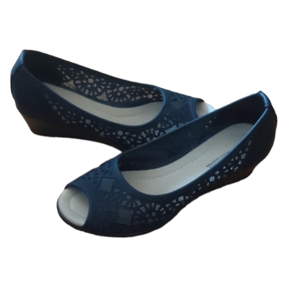 ALIA, Size 6, Black, open toe wedge heel - Picture 6 of 10